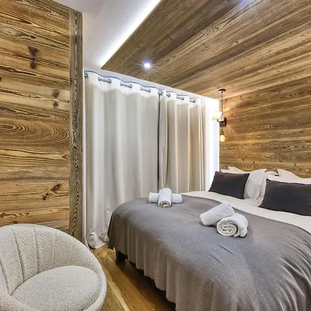 Le Marti Σαμονί