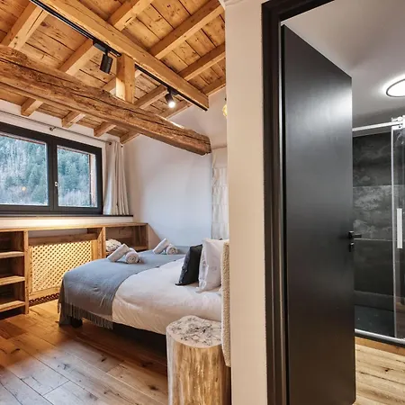 Le Marti Σαμονί